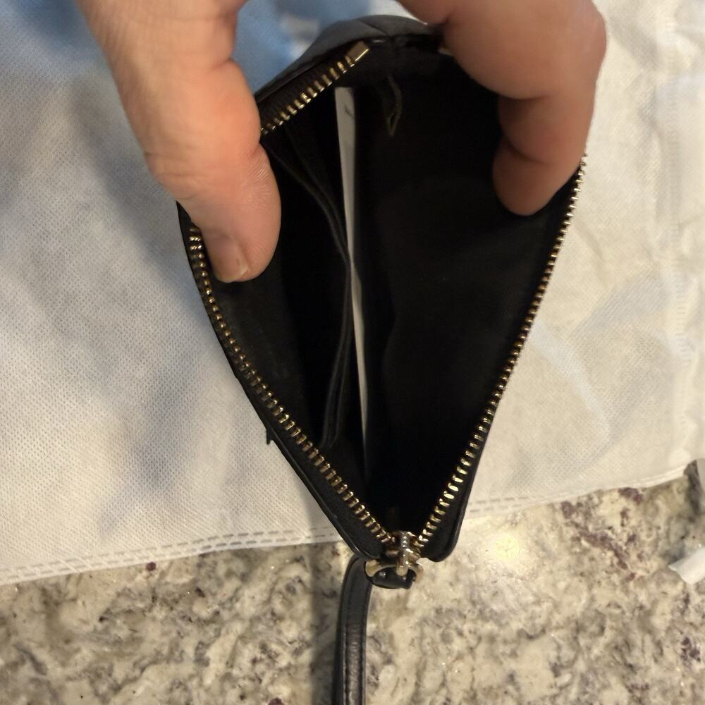 Coach Classic Wallet - Authentic - Picture 4 of 4